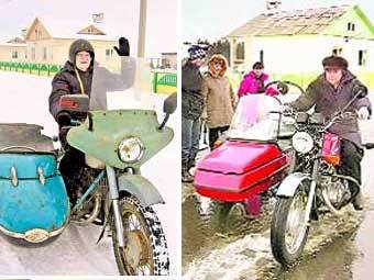 Тамара Довидович, ее старый (слева) и новый мотоциклы. Фотографии \